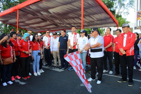 Hari Perhubungan Nasional Tahun 2019 di Kabupaten Minahasa Diawali Jalan Sehat