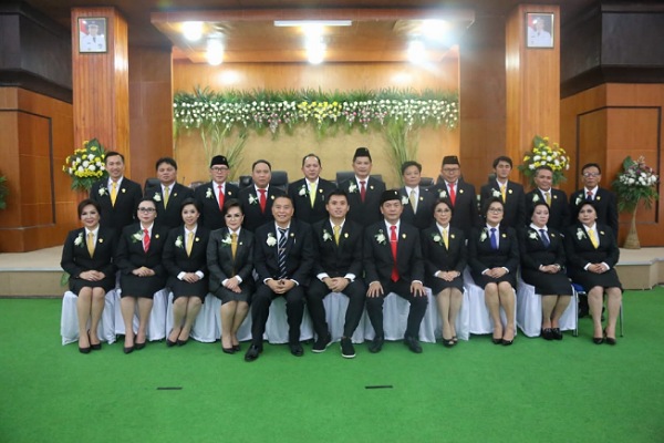 DPRD Kota Tomohon Dilantik, Christo Eman Ketua DPRD Sementara