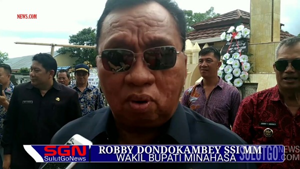 Wakil Bupati Robby Dondokambey Ziarah Mantan Bupati Minahasa