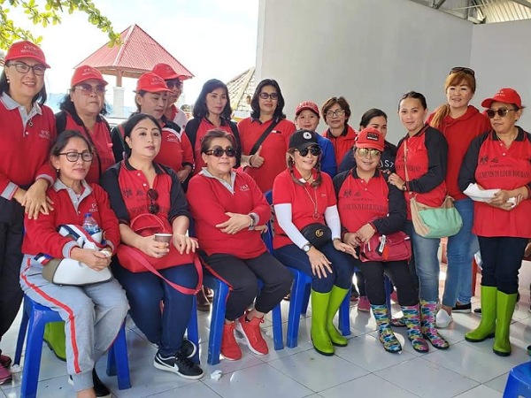 TP-PKK, Dharma Wanita dan Dekranasda Minahasa Ikut Lestarikan Danau Tondano