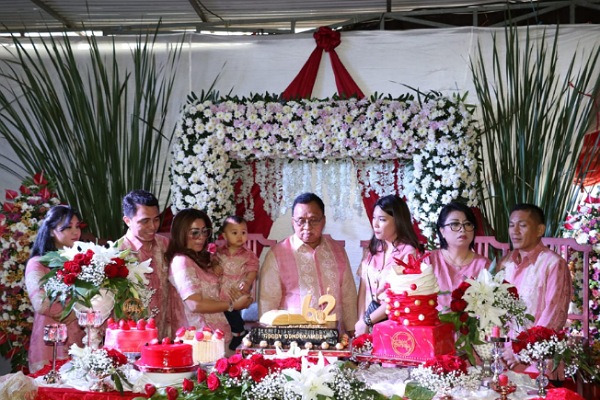 Wakil Bupati Robby Dondokambey Rayakan HUT Ke-62