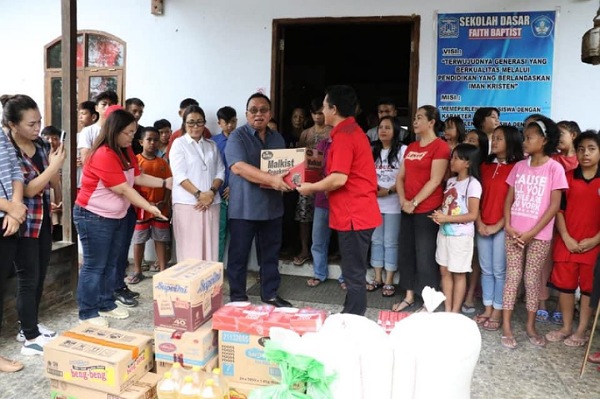 Memasuki Usia Ke-62, Wabup RD Berikan Bantuan Bagi Anak Panti