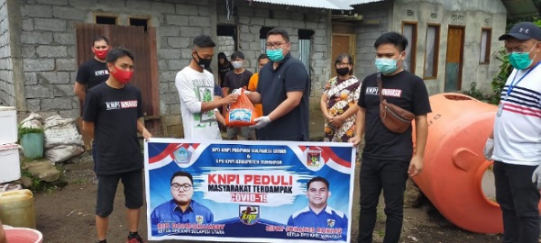 DPD KNPI dan IWWM Bagikan Sembako Bagi Masyarakat Terdampak Covid 19