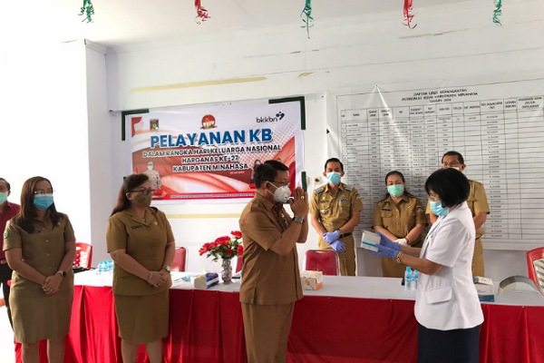 Dalam Rangka Harganas Ke-27, Pemkab Minahasa Buka Pelayanan KB Serentak