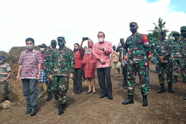 Sekda Frits Muntu Ikut Dalam Kunjungan Lokasi TMMD Ke-108