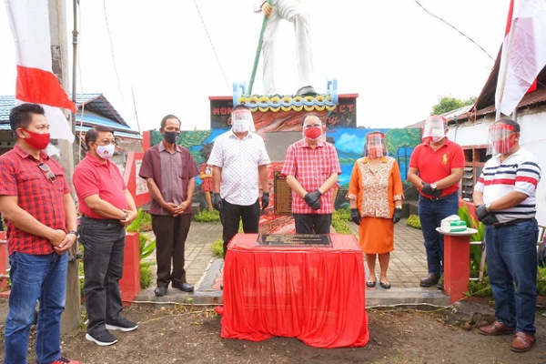 Bupati Royke ingatkan Pelaksanaan Peribadatan, Saat Resmikan Monumen Desa Toulimembet