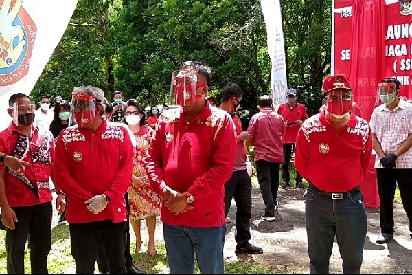 Bupati Royke Bersama Gubernur Olly Promosi Genre dan Penanaman Padi Ladang