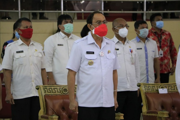 Bupati Royke Hadiri Penandatanganan MOU dan PKS Implementasi Tax Online