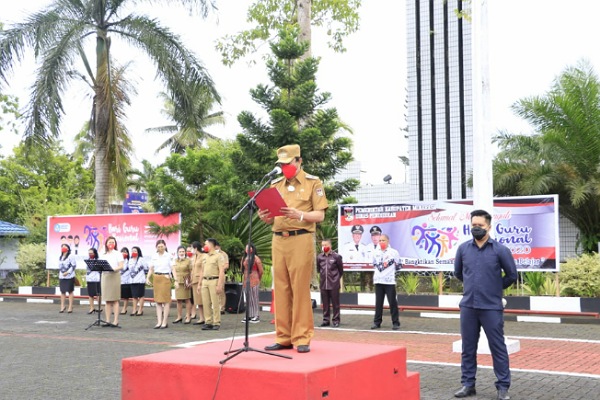 Apel Memperingati HUT Ke-75 PGRI Serta Hari Guru Nasional dan HUT Ke-49 Korpri Tahun 2020 di Kabupaten Minahasa