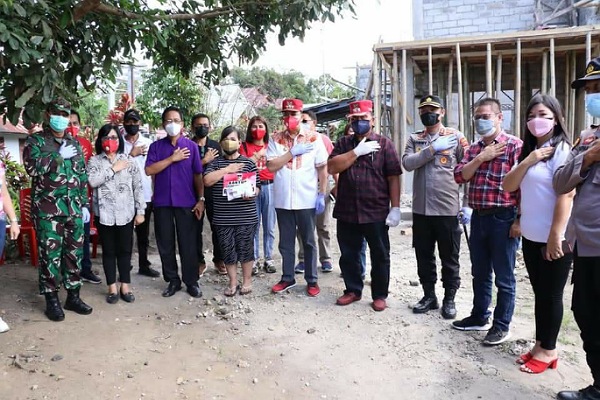 ROR-RD Salurkan Bantuan Pemkab Minahasa Bagi Warga Korban Kebakaran