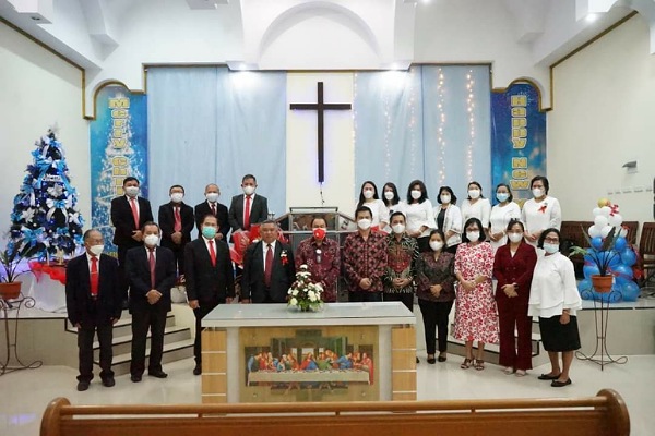 Bupati ROR Safari Natal di Sonder