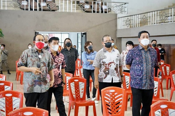 Bupati ROR Dampingi Wagub Kandouw Tinjau Persiapan Pemilihan KPRS GMIM di Tondano