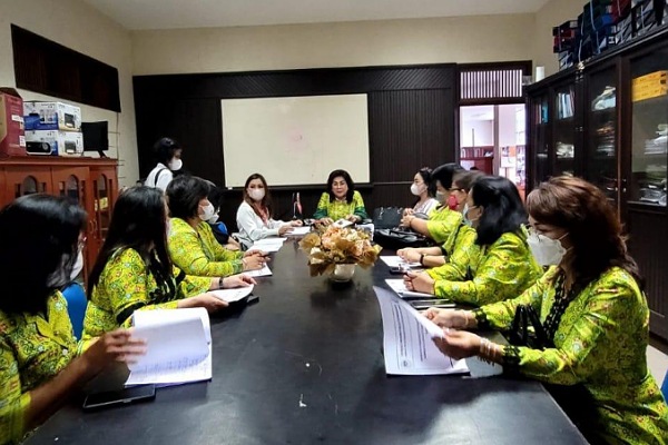 Komisi WKI Sinode GMIM Gelar Rapat Perdana Dipimpin Pnt Fenny Roring-Lumanauw