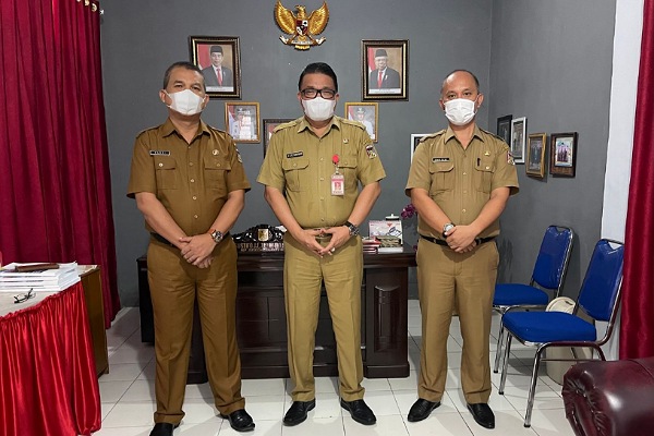 Kadis Tumundo Minta Kembangkan Inovasi dan Kreatifitas Bagi 2 Pejabat Baru Diskominfo