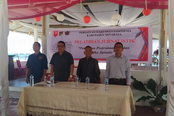 PWI Minahasa Gelar Pelatihan, Tumundo Berikan Apresiasi