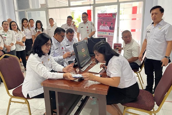 Sekda Lynda Watania Tinjau Persiapan Launching Digital ID di Minahasa