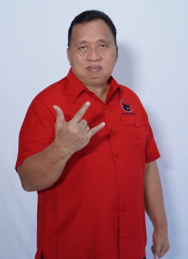 Akun Palsu Facebook Atas Nama Robby Dondokambey Lakukan Aksi Tipu-Tipu