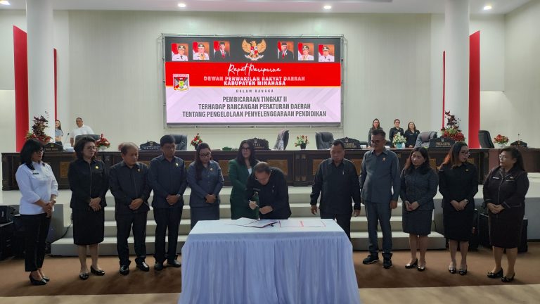 Rapat Paripurna Dalam Rangka Ranperda Pengelolaan dan Penyelenggaraan Pendidikan