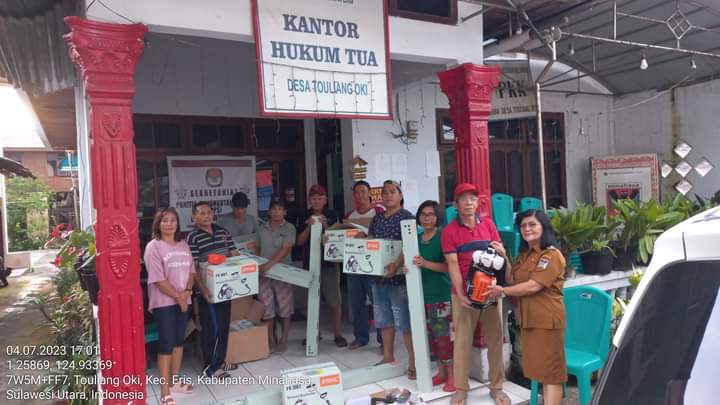 Pemerintah Desa Touliang Oki Berikan Mesin Paras Kepada 10 Orang Petani