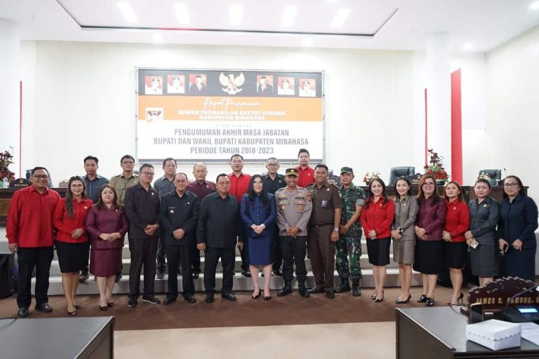 Rapat Paripurna Akhir Masa Jabatan Bupati dan Wakil Bupati Minahasa