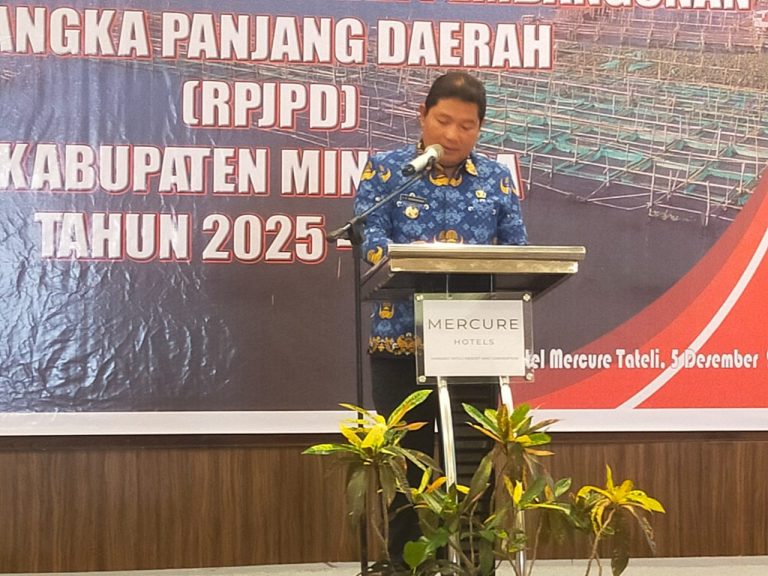 Bupati Kumendong Buka Forum Konsultasi Publik Rancangan Awal RPJPD Minahasa 2025-2045