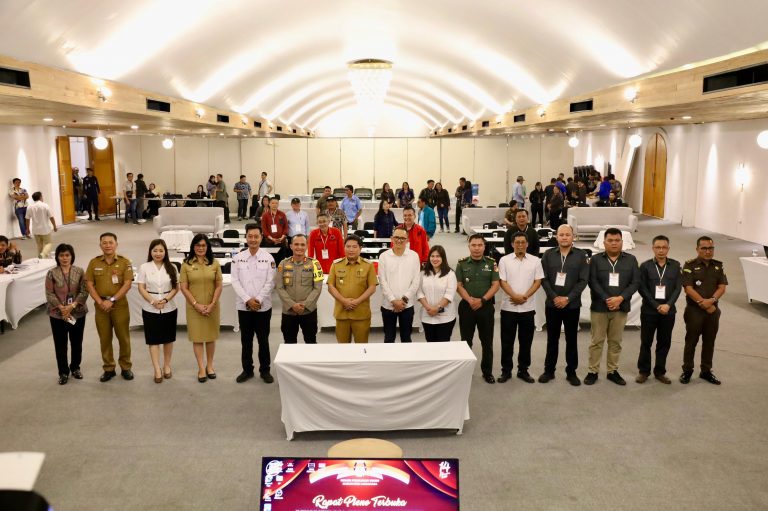 Pleno Rekapitulasi Hasil Perolehan Suara di Kabupaten Minahasa Dimulai