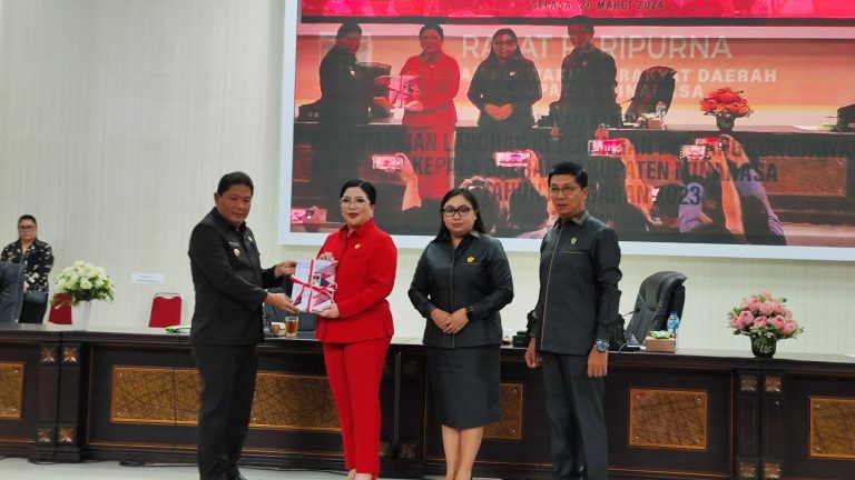 Rapat Paripurna DPRD Minahasa Penyampaian LKPJ Tahun 2023