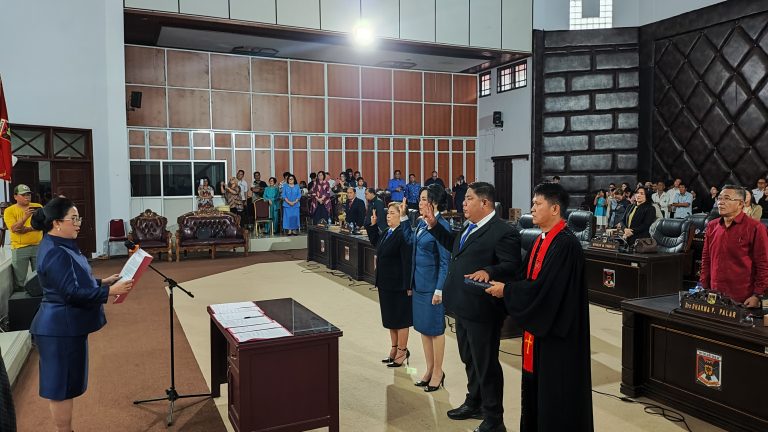 DPRD Minahasa Gelar Rapat Paripurna Pengambilan Sumpah Janji PAW