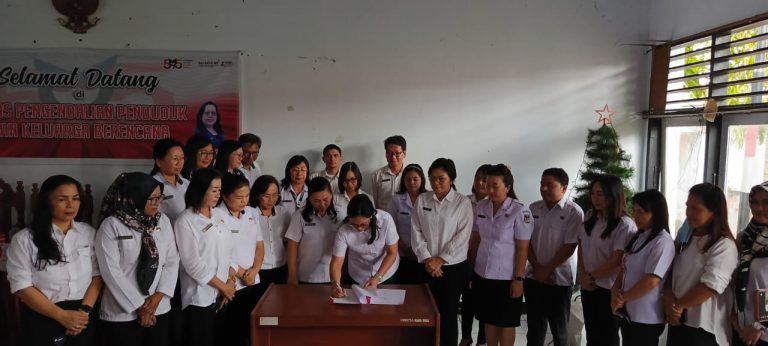 Sekda Watania Tandatangani Pembentukan Tim Masalah Stunting