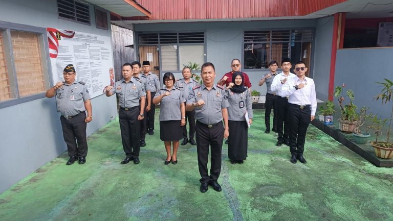 Kalapas Tondano Pantau Penyembelihan Hewan Kurban dan Pelayanan Kunjungan