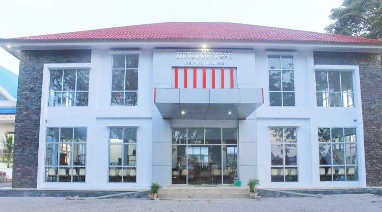 Warga Minahasa Apresiasi Disdukcapil Berikan Pelayanan Terbaik untuk Perekaman KTP- Elektronik