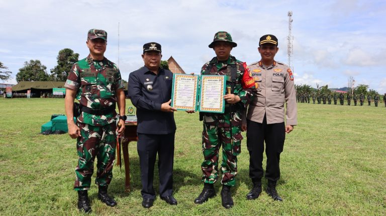 Bupati Kumendong Hadiri Upacara Penutupan TMMD Ke-121 TA 2024 di Lapangan Kinakas