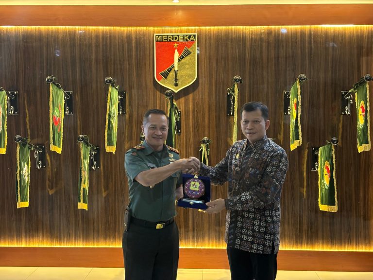 PLN Kunjungi Kodam XIII Merdeka Perkuat Sinergitas
