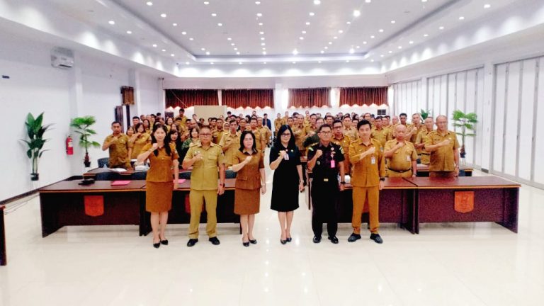 Sekda Watania Buka Sosialisasi Penggunaan Barang Milik Daerah di Minahasa