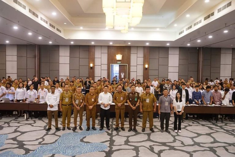 Penjabat Bupati Minahasa Noudy Tendean Membuka Sosialisasi Pilkada Serentak Tahun 2024