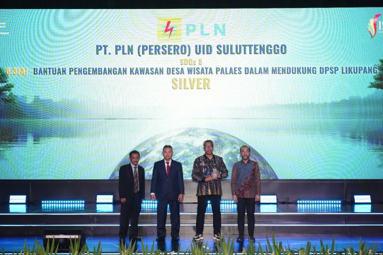 Dukung Pengembangan Kawasan Desa Wisata Palaes, PLN UID Suluttenggo Raih Penghargaan di ISDA 2024