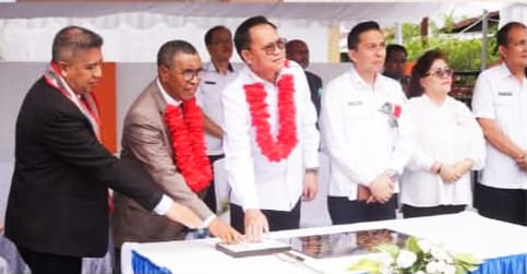 Bupati Tendean Hadiri Peresmian dan Pentahbisan Gedung Gereja GMAHK Kiniar Tondano