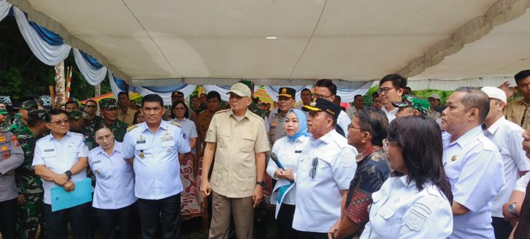 RD-Vasung Dampingi Menhan RI Tinjau Pembangunan SMA Garuda Nusantara