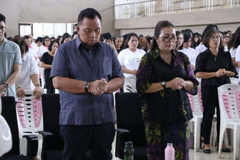 Ibadah Doa Puasa Aras Sinode GMIM Dihadiri Bupati Dondokambey