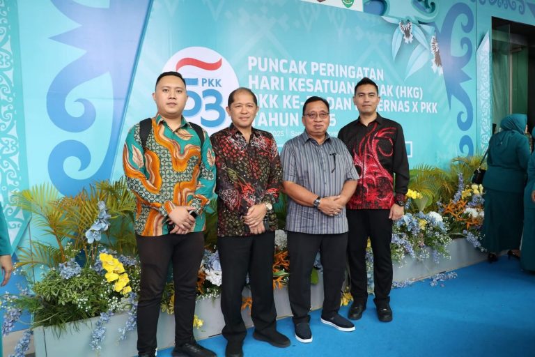 Hadiri Rakernas dan Puncak Peringatan HKG PKK ke-53, Bupati Robby Komitmen Dukung Program PKK