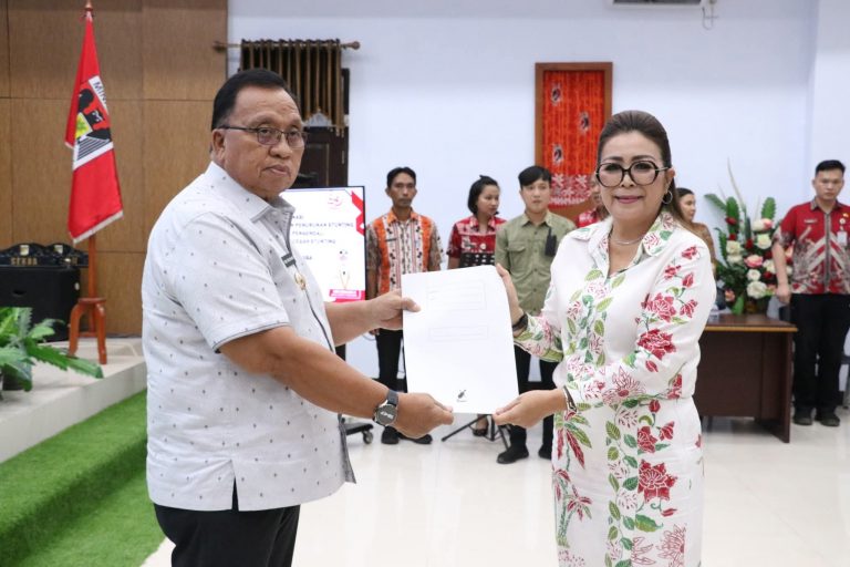 Bupati Robby Dondokambey Lantik Tim Pengendali Genting Untuk Percepatan Penurunan Stunting