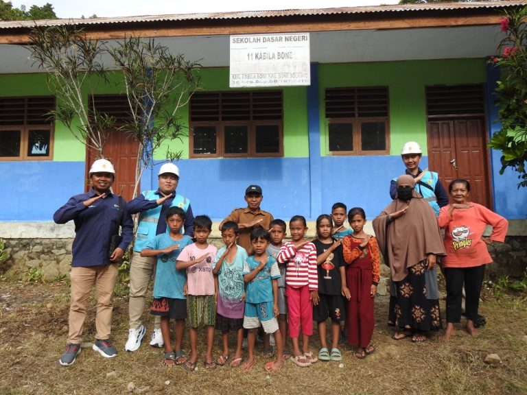 Lewat Inovasi SuperSUN, PLN Hadirkan Cahaya Baru Bagi 4 Sekolah Dasar di Provinsi Gorontalo