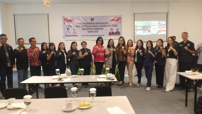 Sekda Watania Membuka Rakorev Tenaga Kesejahteraan Sosial Kecamatan