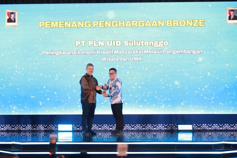PLN UID Suluttenggo Raih Penghargaan dalam Pengembangan Desa Berkelanjutan Awards 2025
