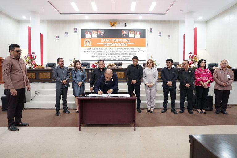 Rapat Paripurna DPRD Minahasa Terkait Perda Pengelolaan Aset dan Pembahasan Regulasi Sampah