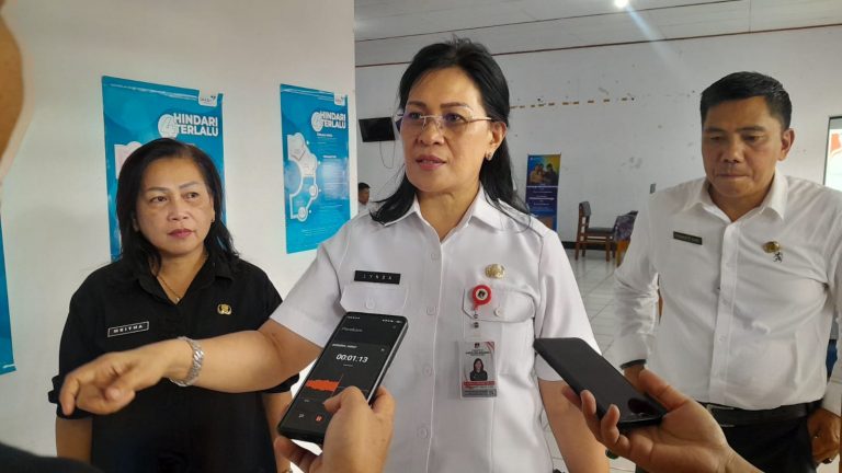 Sekda Watania Buka dan Berikan Materi pada FGD I dan II Tentang Pembangunan Kependudukan