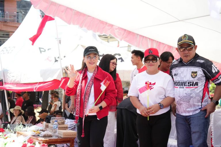 Pawai Pembangunan se-Kecamatan Kawangkoan Raya Meriahkan HUT ke-81 Kemerdekaan RI