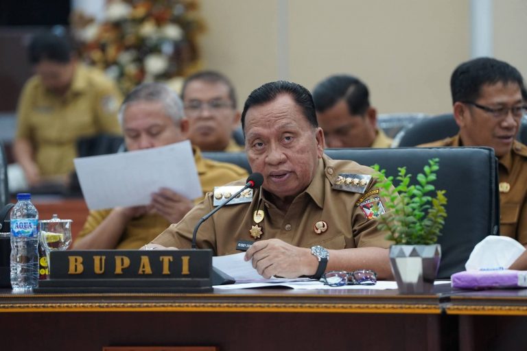 BUPATI ROBBY DONDOKAMBEY PIMPIN RAPAT FORKOPIMDA MINAHASA, BAHAS ANTISIPASI KEMARAU PANJANG DAN MUSIM HUJAN