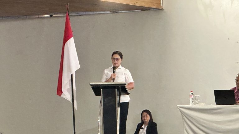 SEKDA LYNDA WATANIA BUKA FGD RDTR DAN KONSULTASI PUBLIK KLHS